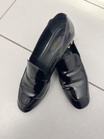Mocassins Louis Vuitton vernis noir, état d'occasion