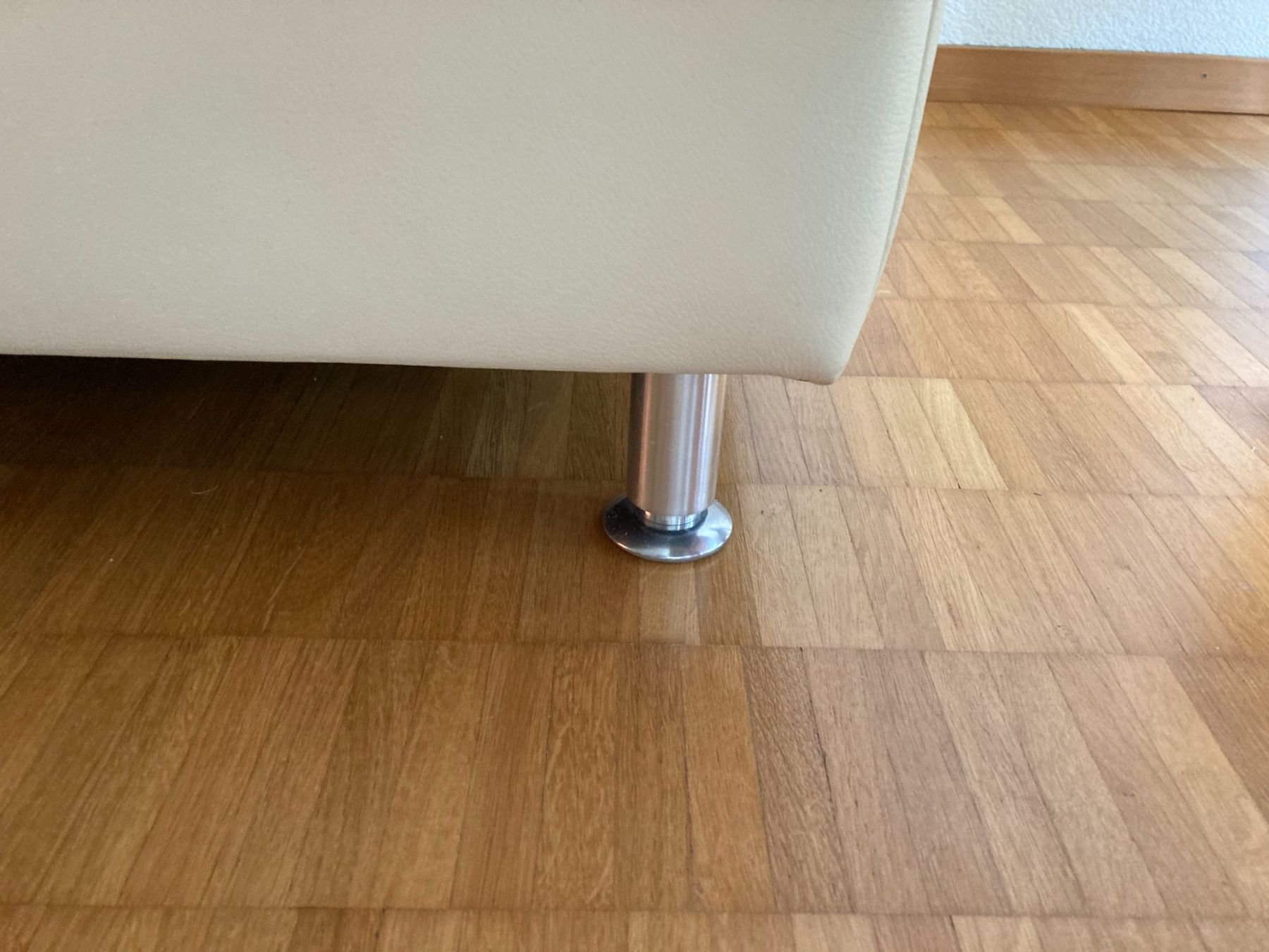 Divani: Echtledersofa ohne Armlehnen – Usato da Zürich venduto da Ostern2016 4