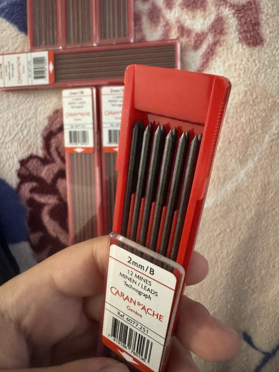 Caran D'Ache Matite, matite colorate & gessi: Mine Caran d'Ache und Pencil – Nuovo e nell'imballaggio originale da Horgen venduto da med_sh5v 1