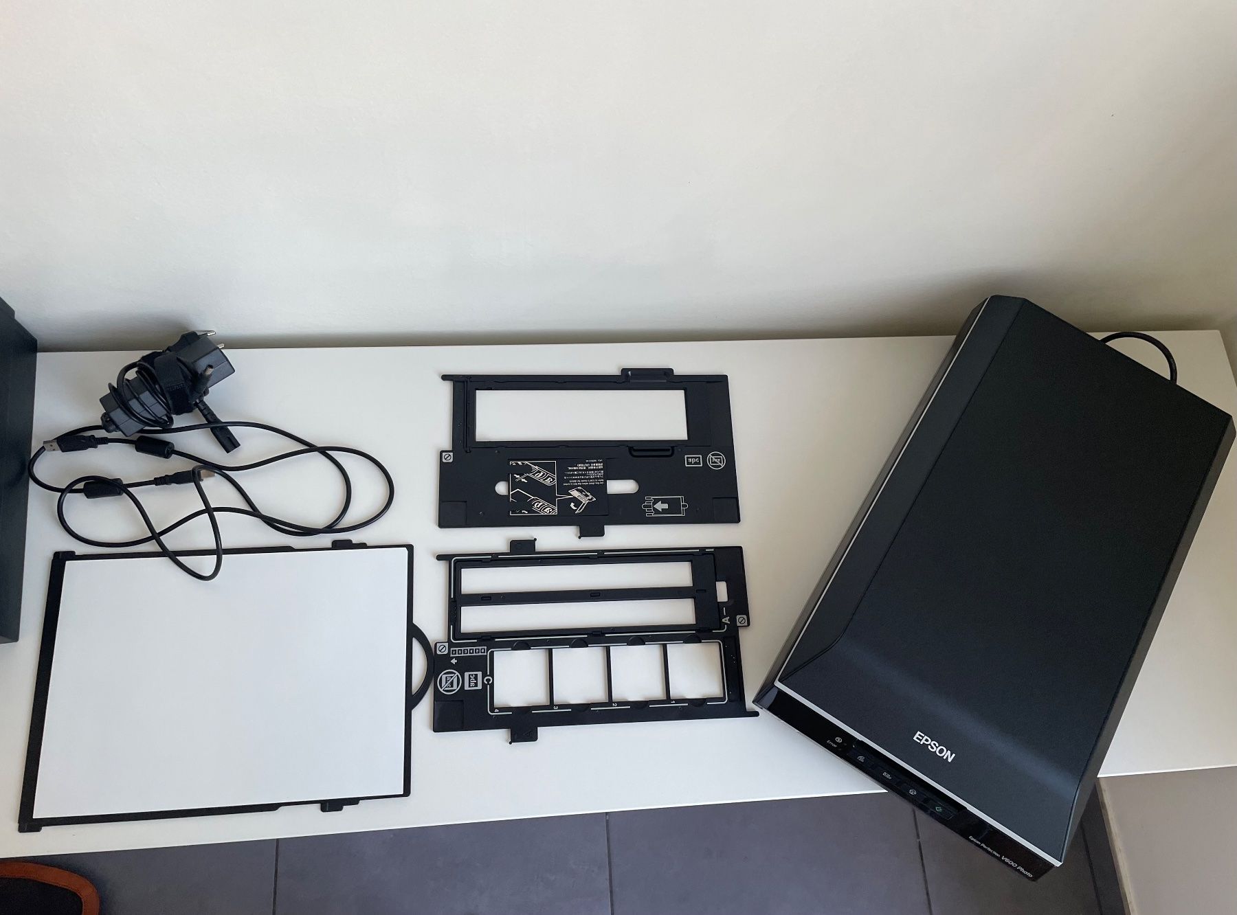 Epson Scanner: Scanner Epson Perfection V600 Photo – Usato da Genève venduto da soph.mjm