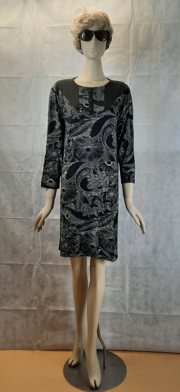Kleider: Midi Kleid gemustert schwarz weiss Gr. 44 – Neu (gemäss Beschreibung) aus Seuzach von VT-Collections1 1