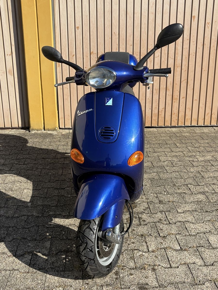 Vespa Scooter: Vespa ET4 50ccm – Usato da Zürich venduto da nik_sy96 1