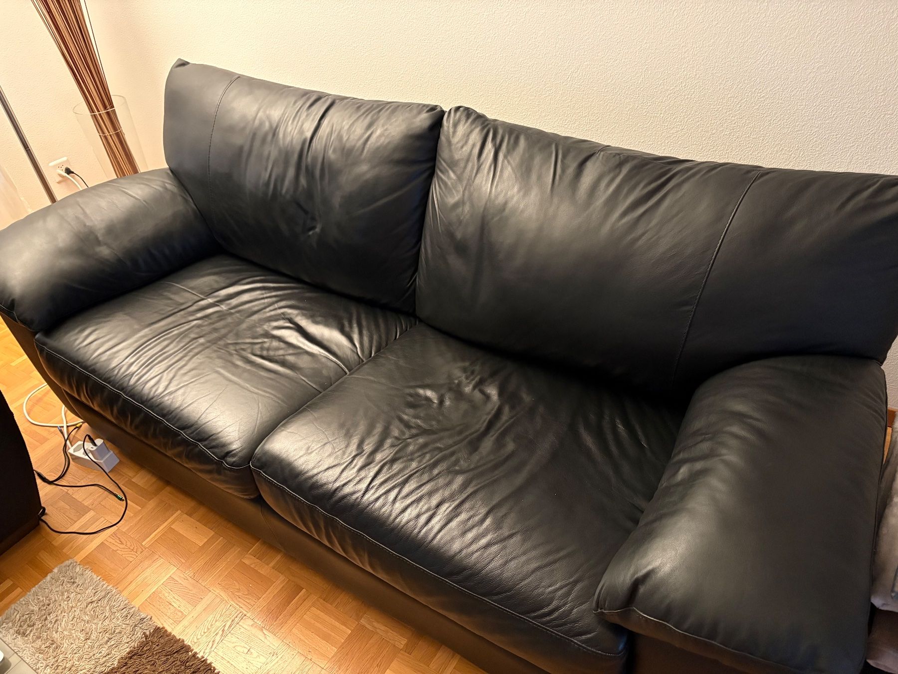 Ikea Sofas: 2 Ledersofa schwarz guter Zustand – Gebraucht aus Zürich von gcr_jmx8 2