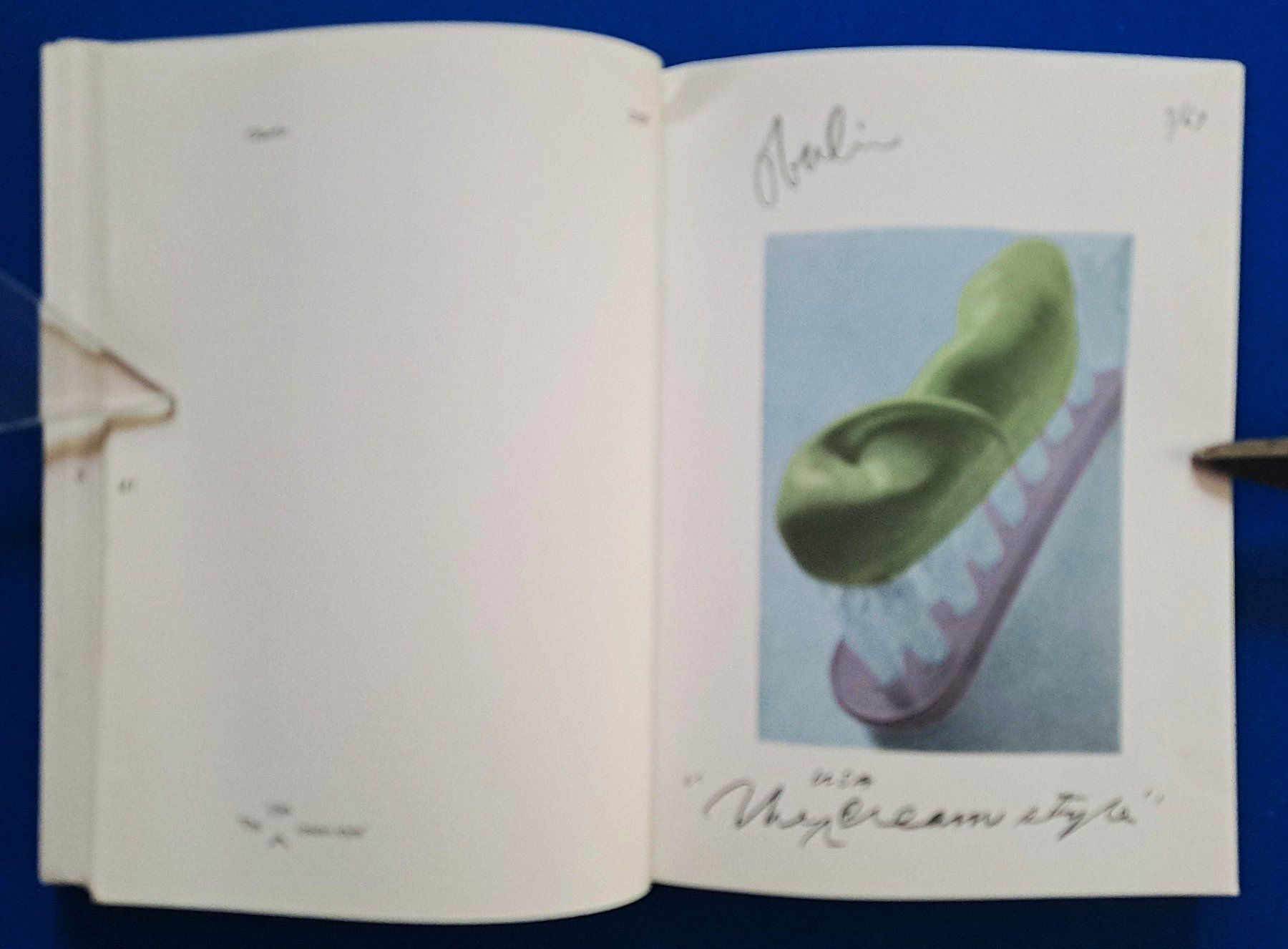 Bücher: Claes Oldenburg - Notes in Hand. Erstausgabe 1971 – Gebraucht aus Zürich von archiphil 7