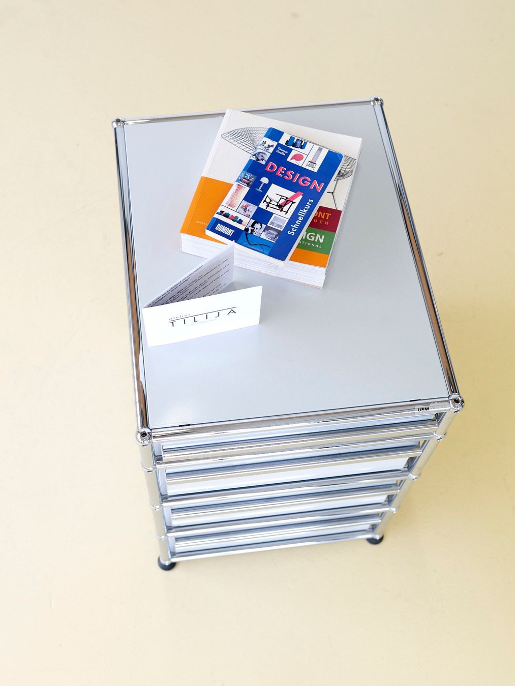USM Banconi: USM Haller Rollcontainer | Lichtgrau | Neuwertig – Usato da Meinisberg venduto da atelier_TILIJA 1