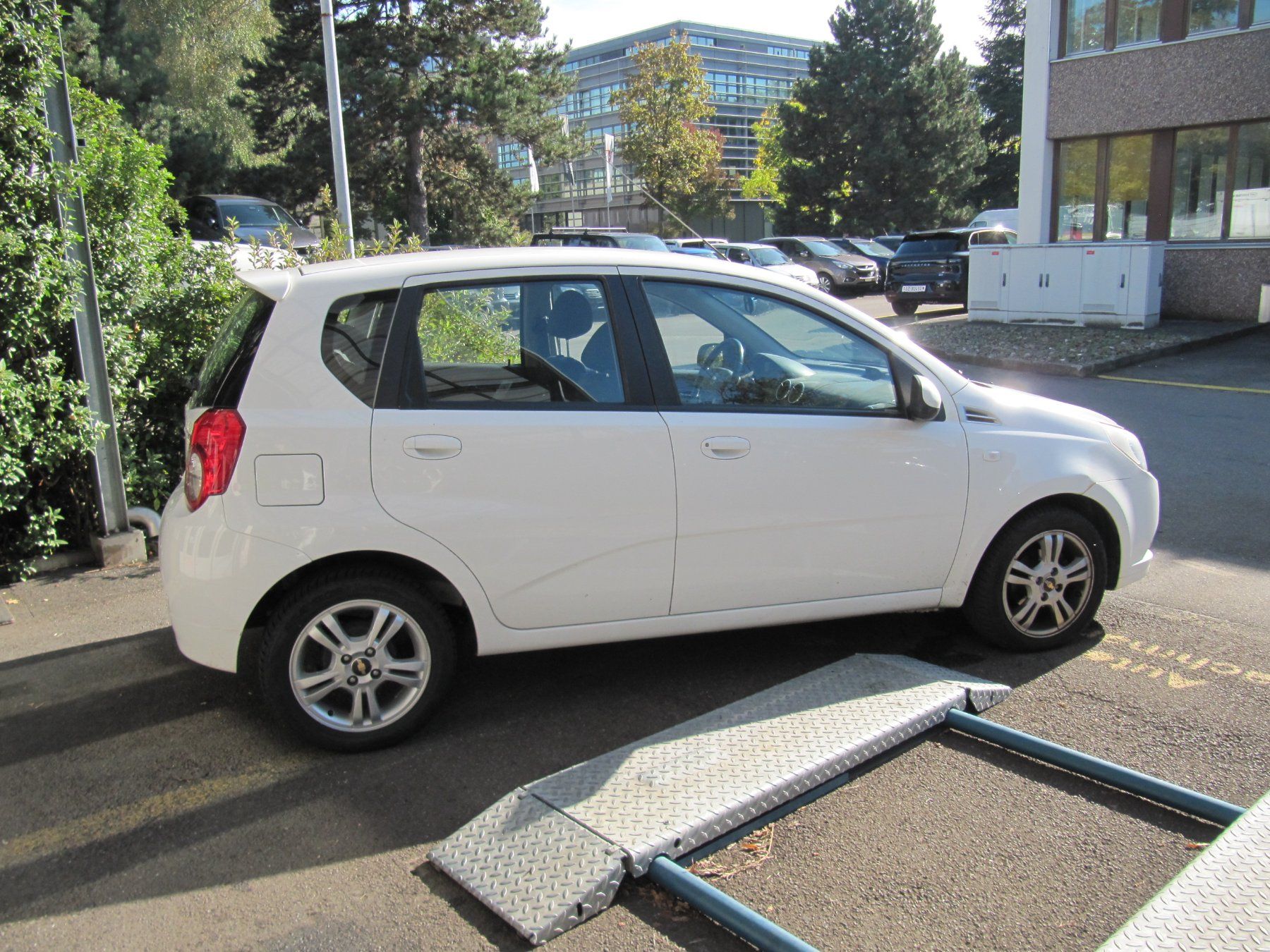 Chevrolet Autos: Chevrolet AVEO – Gebraucht aus Rotkreuz von auto-bachmann 5