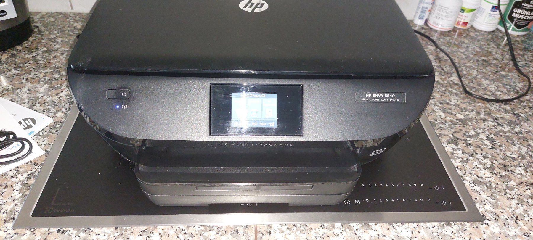 Hewlett Packard Drucker: HP ENVY 5640 All-in-One Drucker – Gebraucht aus Samstagern von Bladetigi