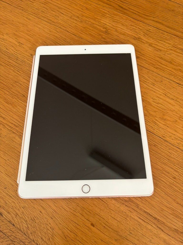 Apple Tablet PC: iPad 7.Generation – Gebraucht aus Dielsdorf von iamscan