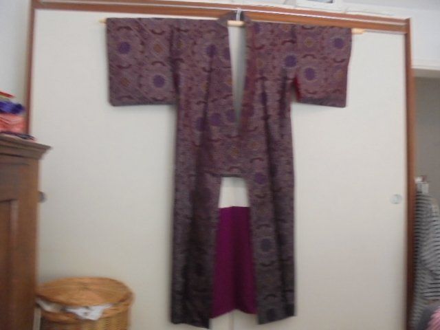 Arte internazionale: VINTAGE Kimono Seide aus Japan – Usato da Hinwil venduto da Glasperlen