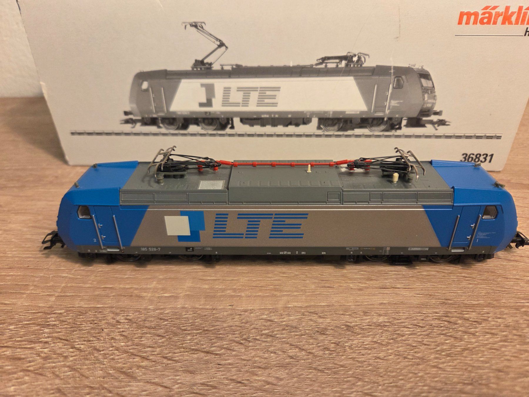 Märklin Modellini di ferrovie: Märklin 36831 E-Lok BR 185 LTE Digital H0 – Nuovo e nell'imballaggio originale da St-Aubin-Sauges venduto da Lo_Go 4