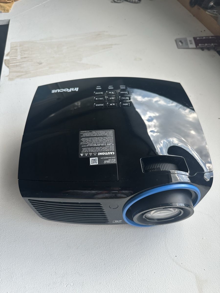 Infocus Videoprojektoren: InFocus DLP Beamer Full HD 1080p gebraucht – Gebraucht aus Rebstein von maha1972 2