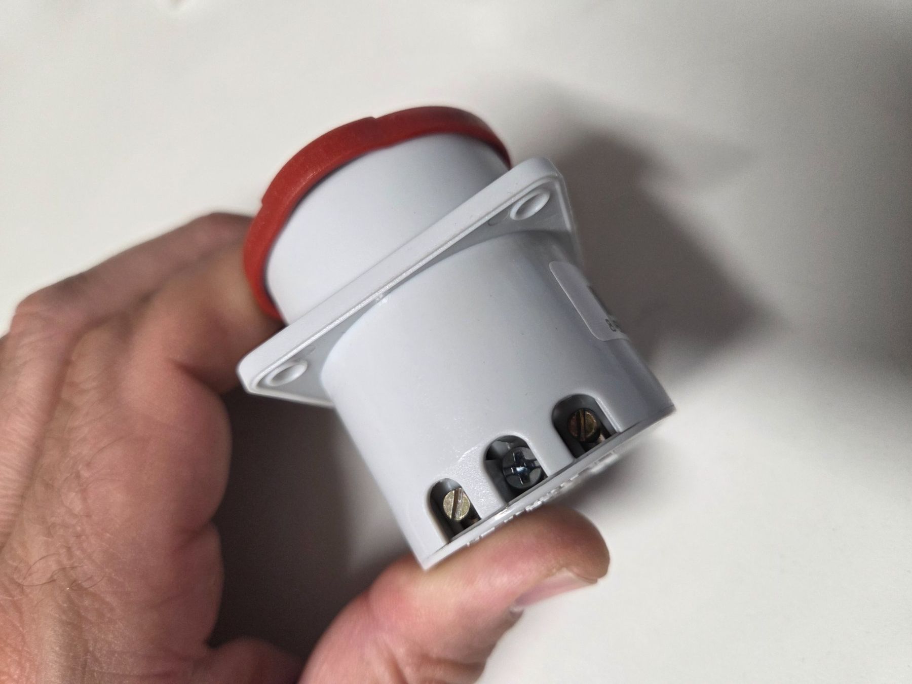 Spine: T25 Steckdose von tp electric Einbausteckdose 16a – Nuovo e nell'imballaggio originale da Zürich venduto da eymen20 2