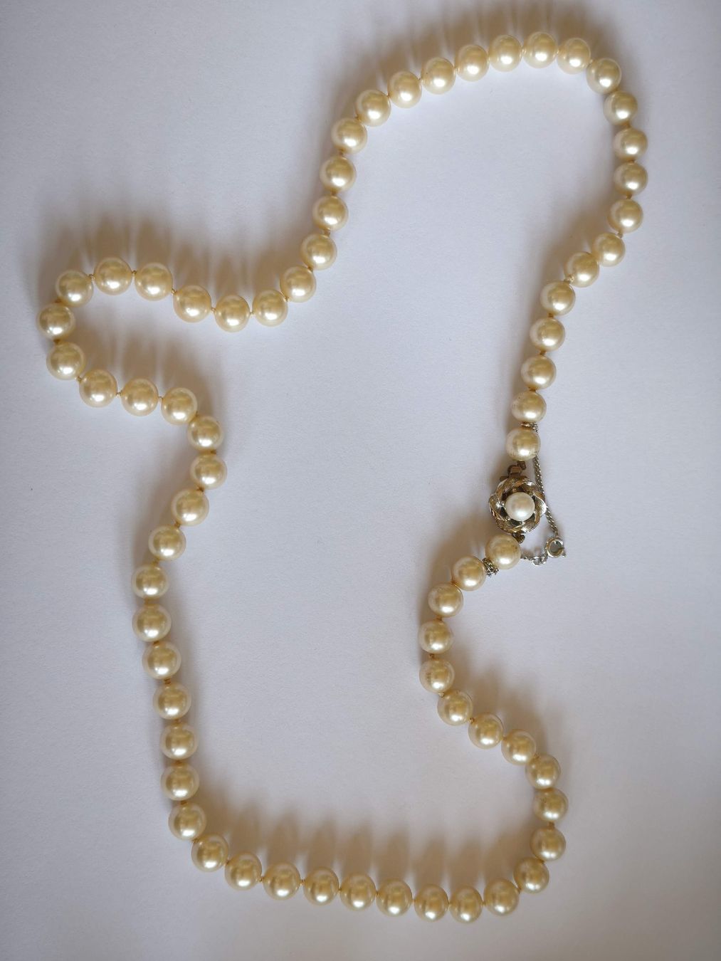 Catenine: Faux Perlenkette hellrosa mit Schmuckverschluss 60 cm lang – Usato da St. Gallen venduto da GIULESGG 4