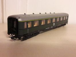 Liliput HO DC : voiture de 1ère classe "Aüe" de la DB