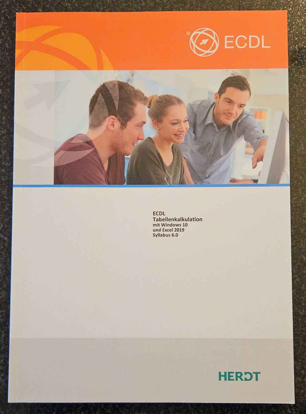 Bücher: ECDL Lernbücher Set (Word, Excel, PowerPoint, IT-Siche...) – Gebraucht aus Aesch BL von mbe_96vl 6
