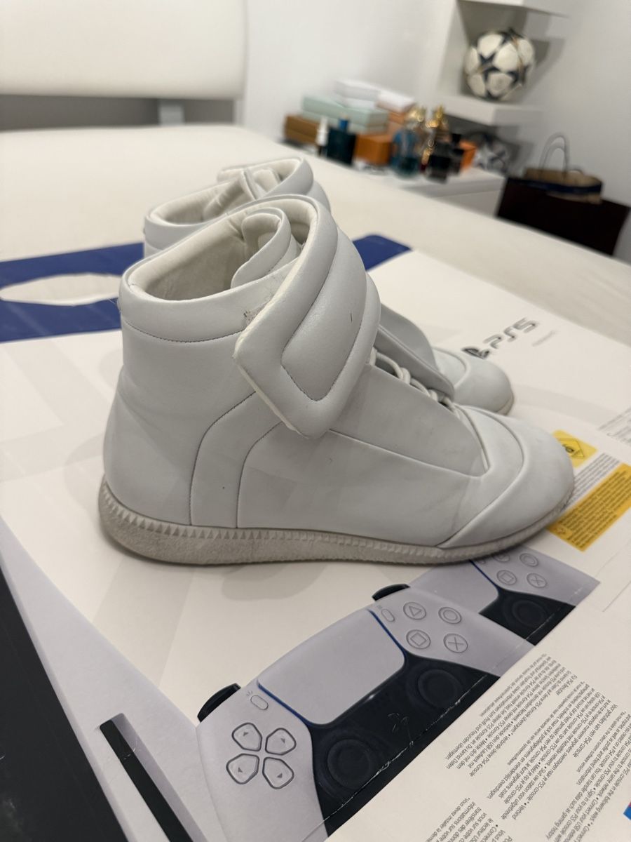 Maison Margiela Herrenschuhe: Margiela Futures – Neu (gemäss Beschreibung) aus Chur von sil_v7n6