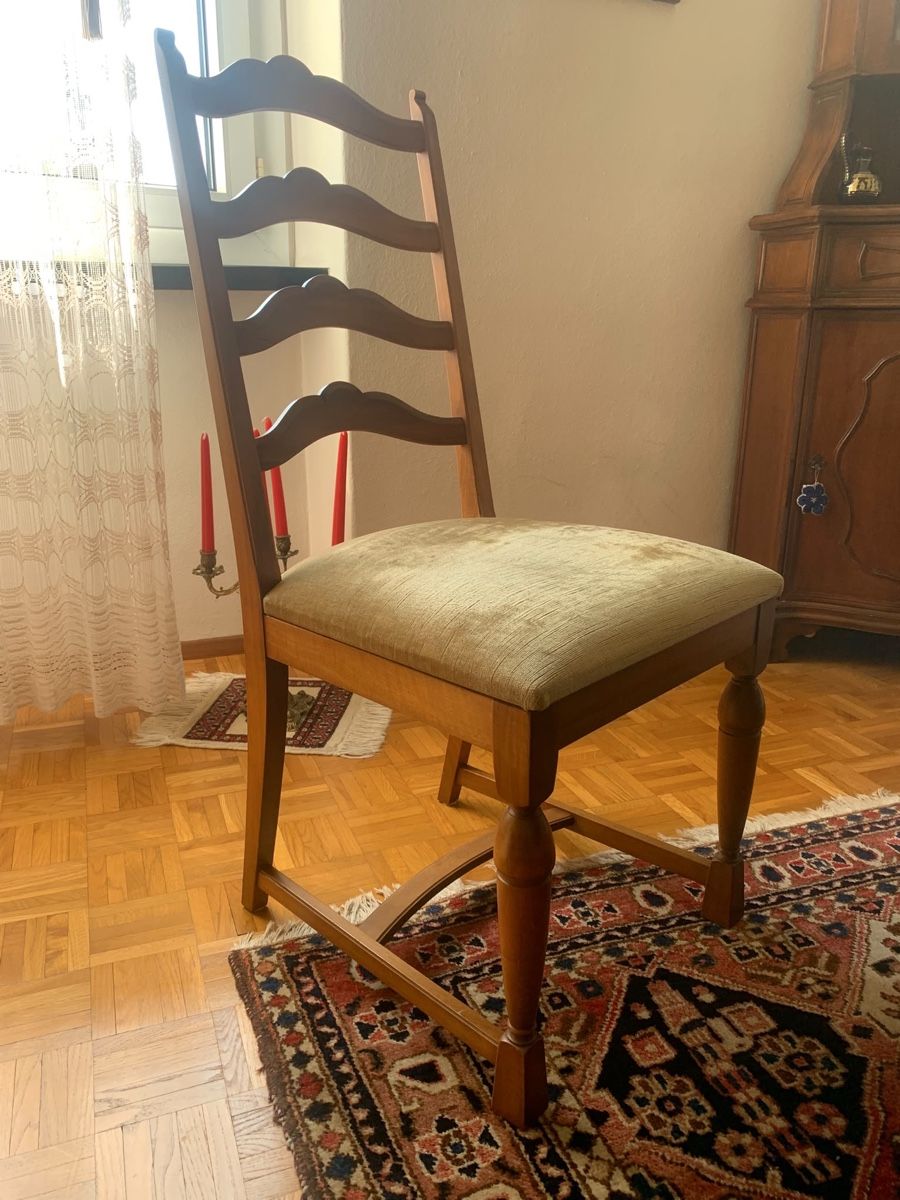 Tischset: Runder Tisch mit 4 Stühlen – Gebraucht aus Villa Luganese von Stefor_7 2