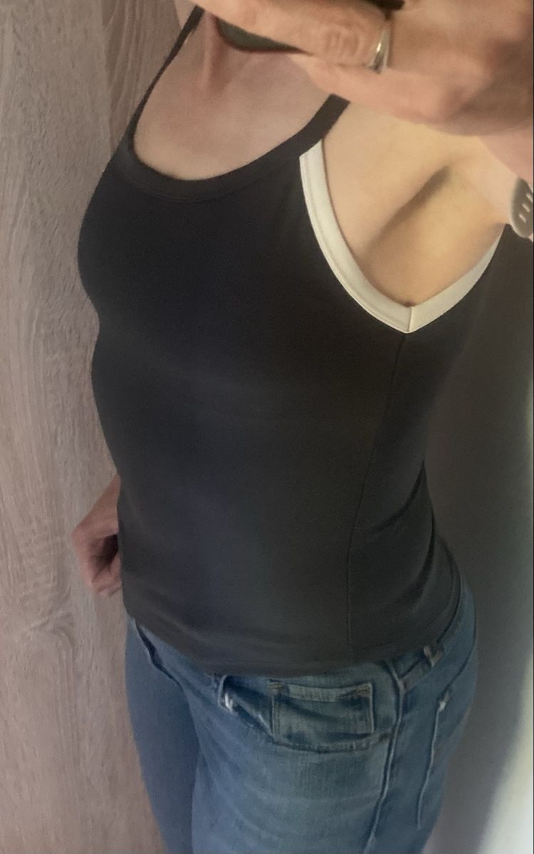 Nike Top: Top Nike gris, taille S, bustier intégré – Usato da La Tour-de-Peilz venduto da kle_t7hy