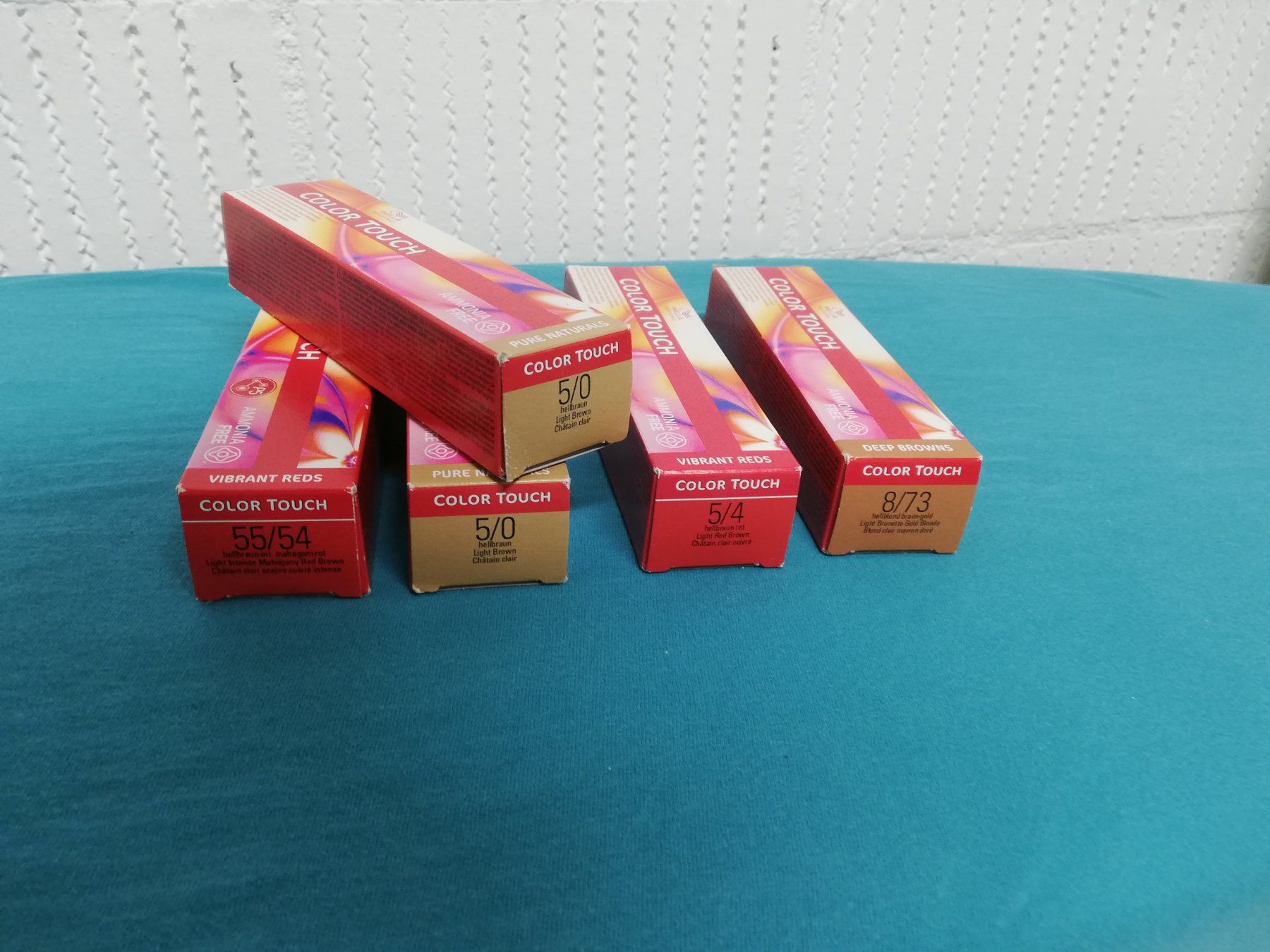 Tinte: Haarfarbe Wella Colour Touch 5 Stück neu – Nuovo (secondo la descrizione) da Untersiggenthal venduto da Marlen59 1