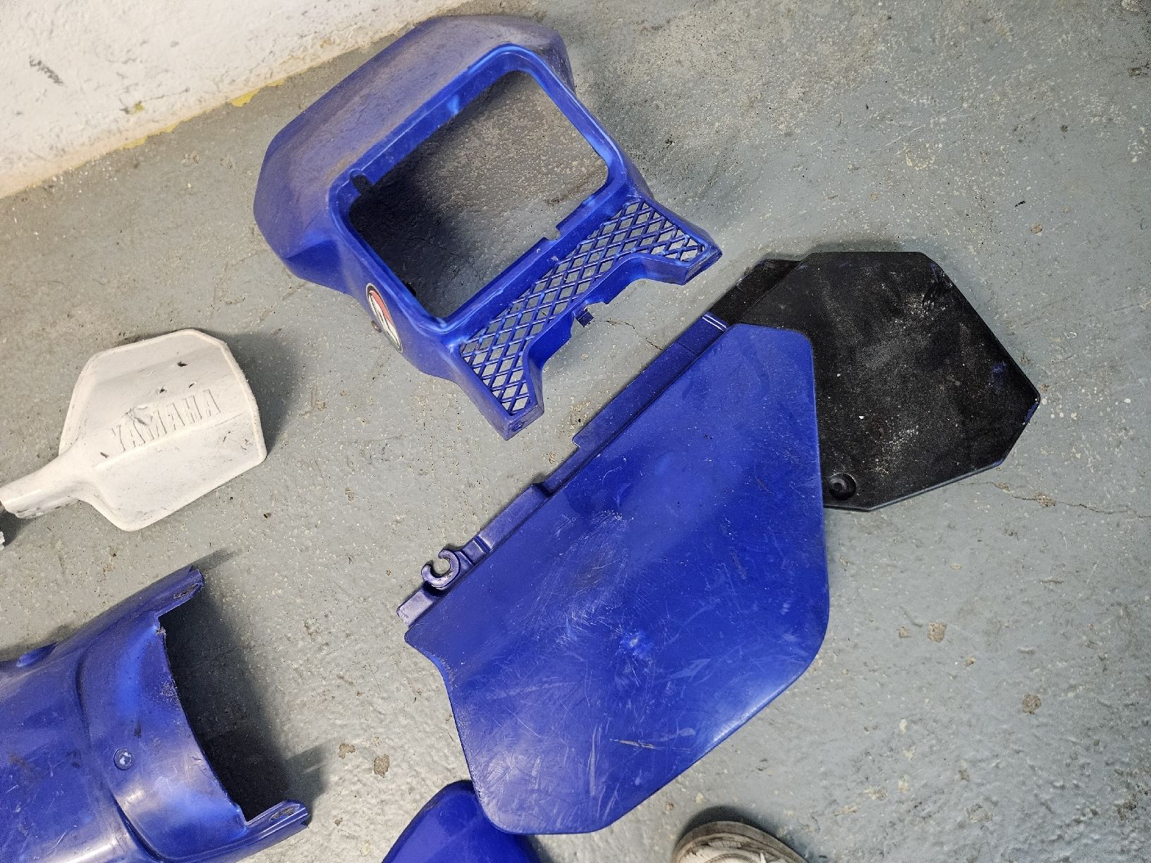 Yamaha Tutti i ricambio per moto: Yamaha DT 125 Plastics Verkleidung – Usato da Mellingen venduto da jea_hkf9 4