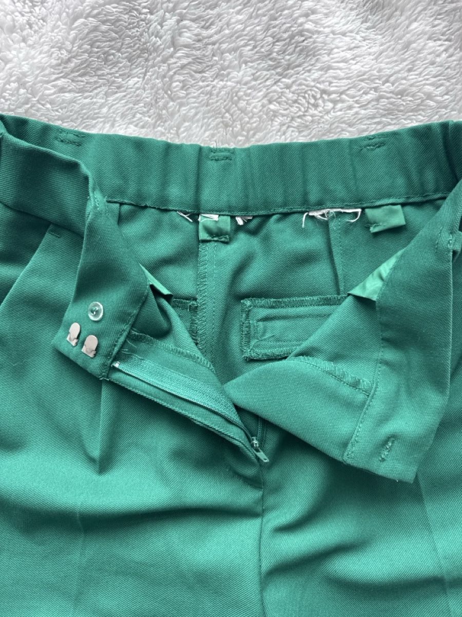 H&M Anzüge & Kostüme: Ensemble tailleur vert H&M taille S - Chic et tendance – Neu (gemäss Beschreibung) aus Malleray von sam_9bkx 5