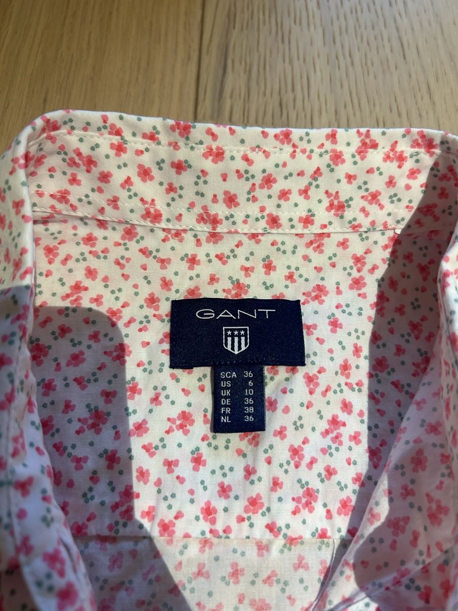 Gant Chemisiers: Geblümte Gant Bluse – D'occasion à Mönchaltorf par johanna_k06 2