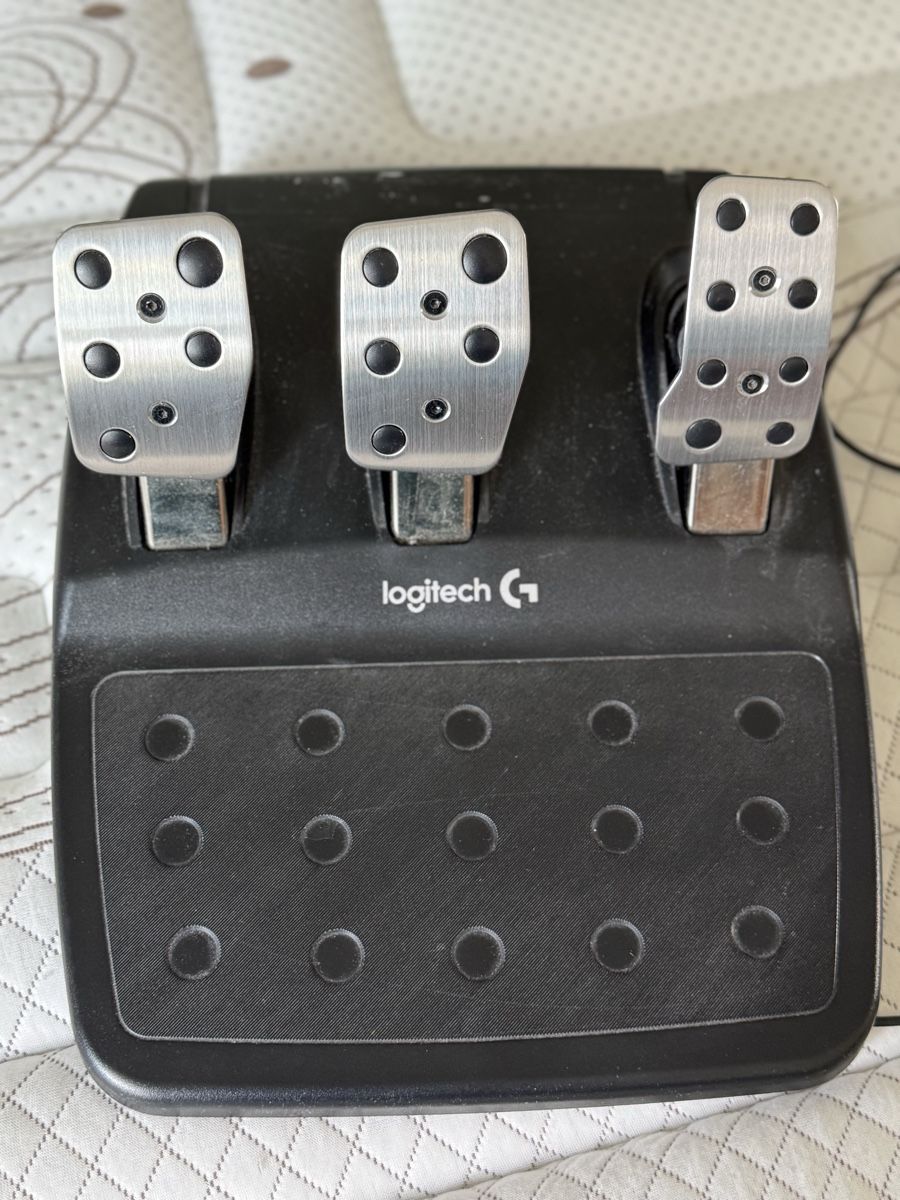 Console: Logitech G29 Driving Force Rennlenkrad – Nuovo (secondo la descrizione) da Kloten venduto da and_9mqp 2