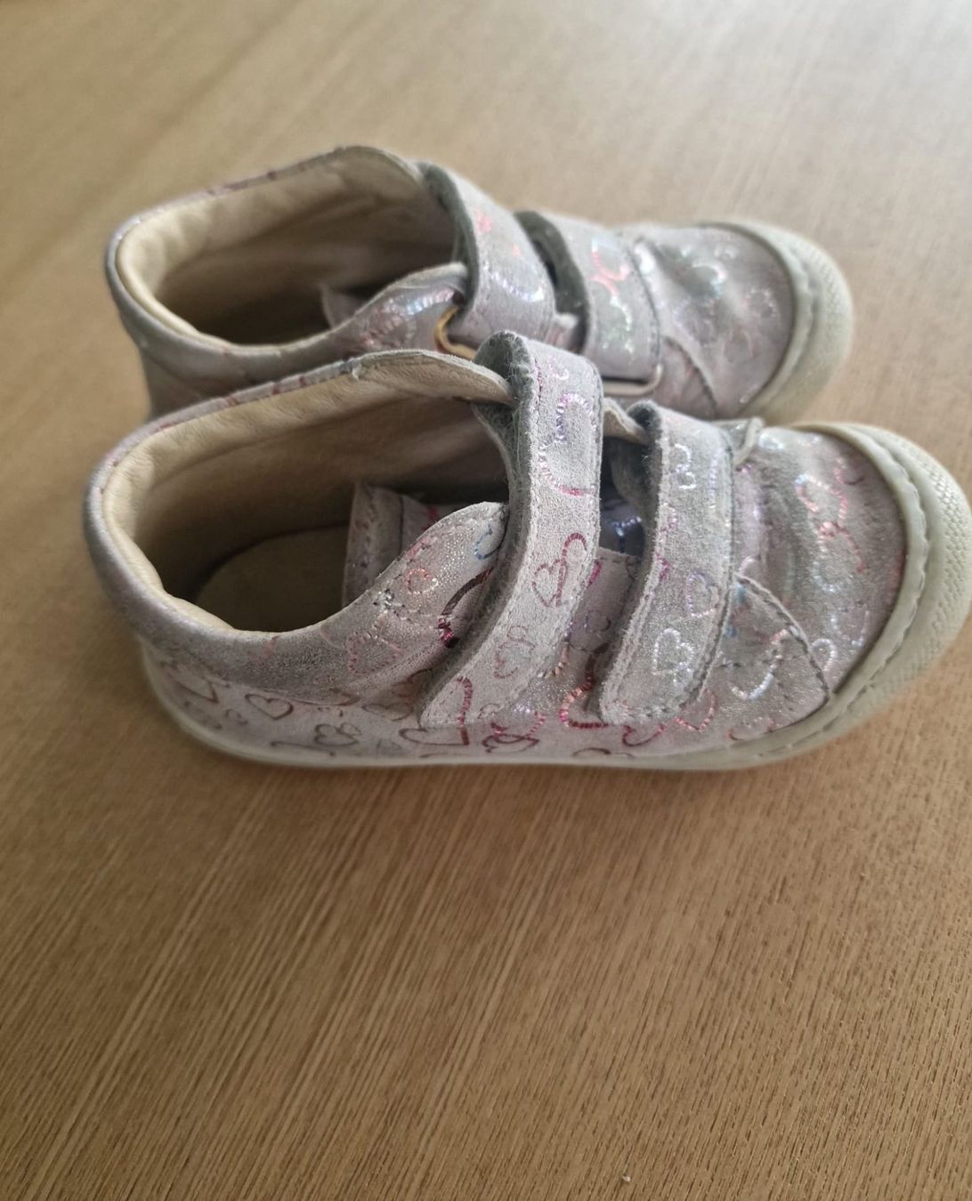 Naturino Scarpe per ragazze: Naturino Mädchen Schuhe grösse 24 – Usato da Seftigen venduto da G00 1