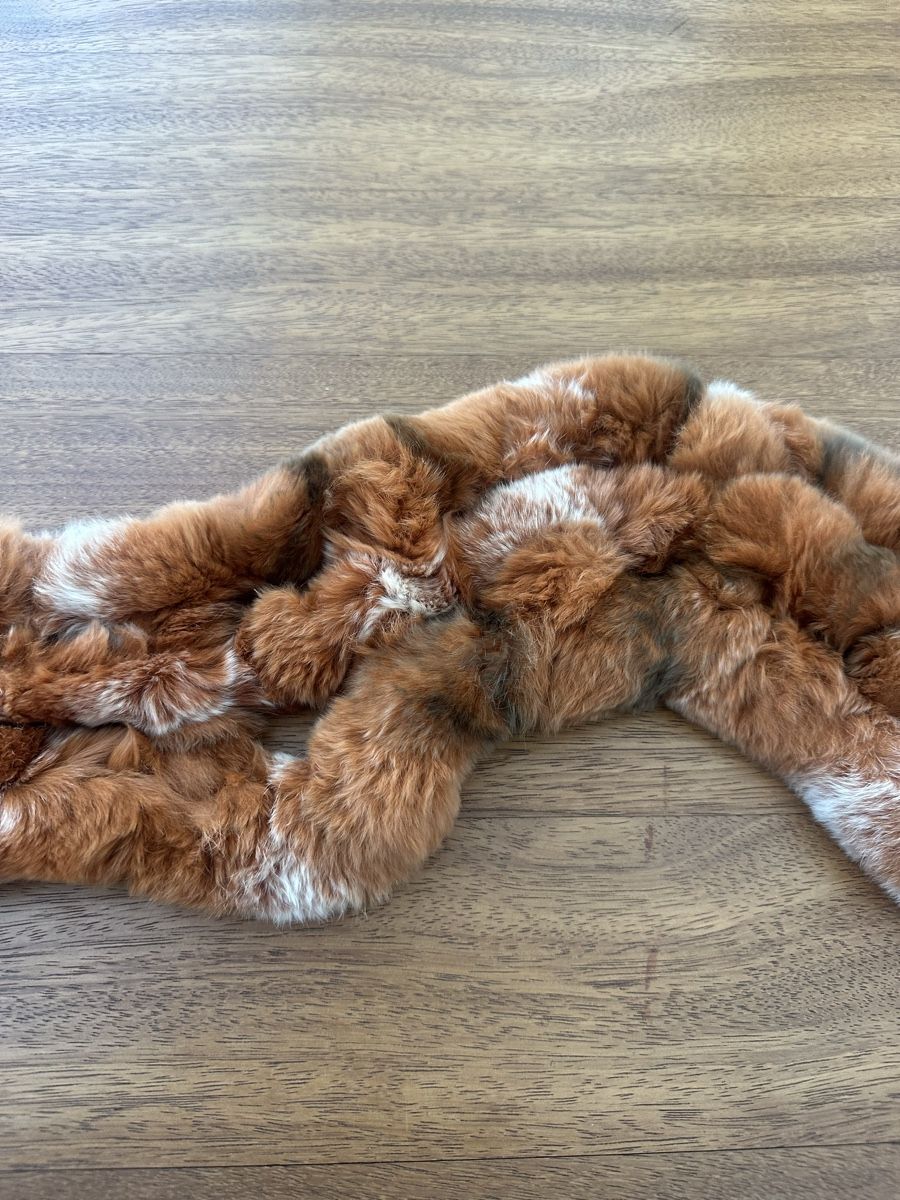 Foulard & Sciarpe: Brown fur scarf – Usato da St. Niklausen LU venduto da lau_259n 2