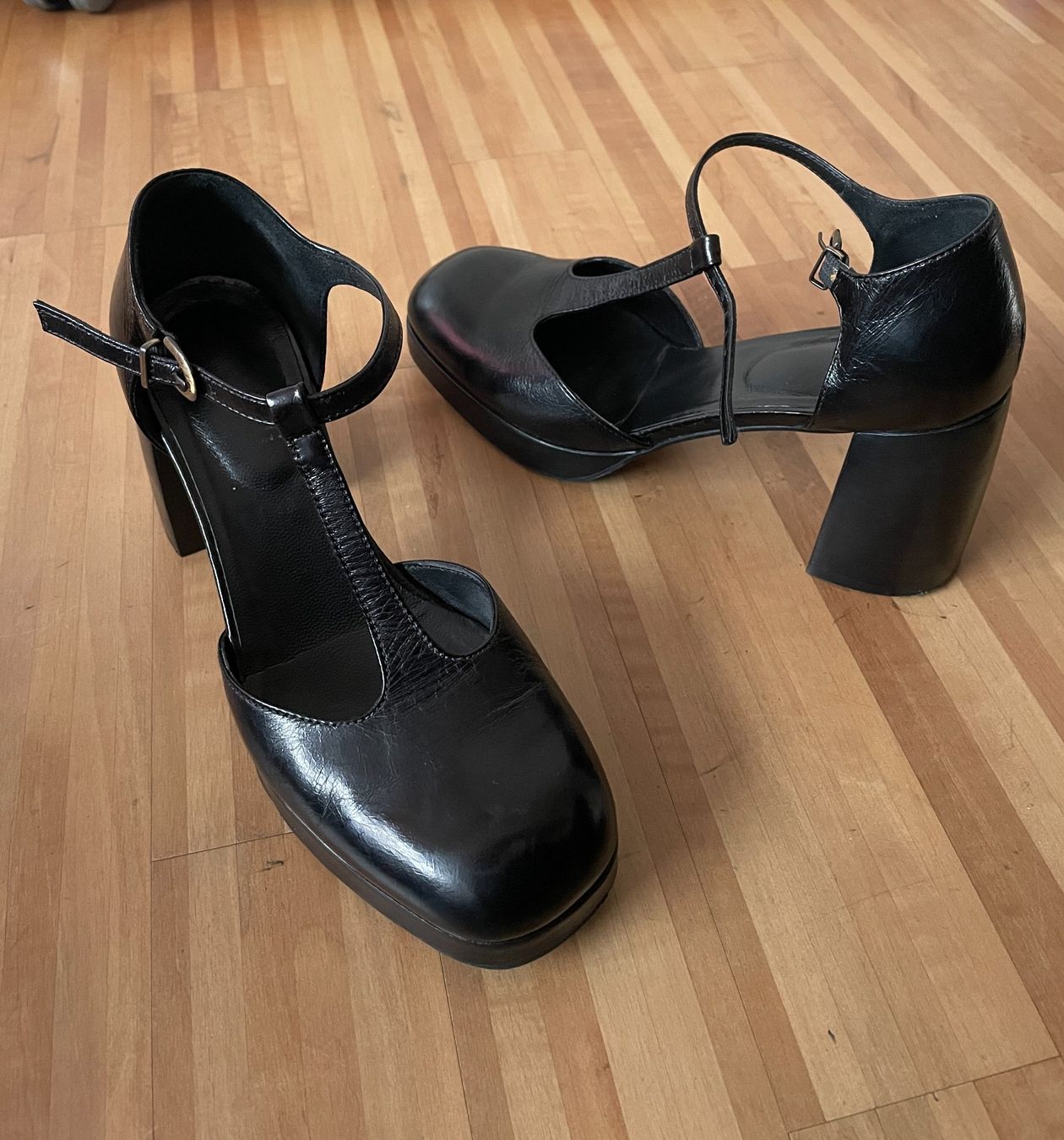 Damenschuhe: Mary Janes Minelli Paris – Gebraucht aus Zürich von nao_6f5t