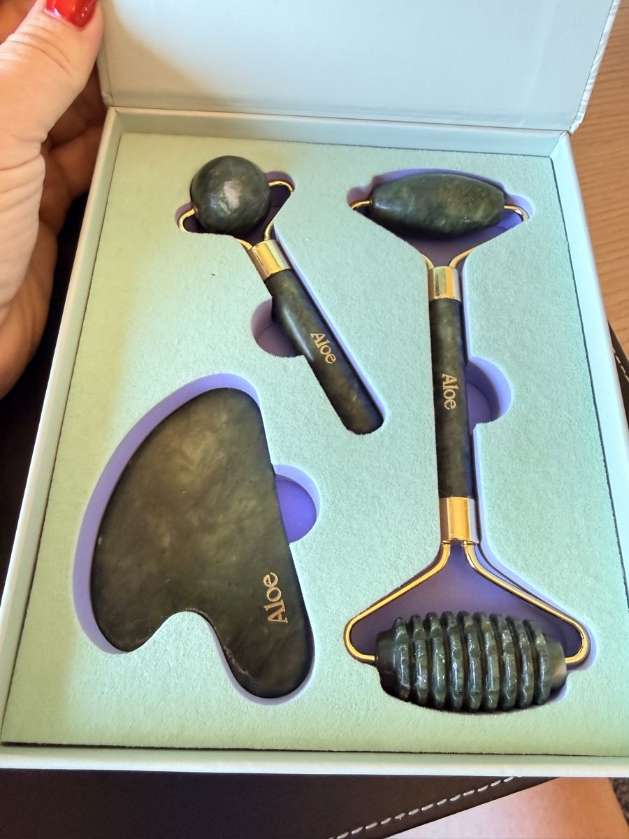 Cura del viso: Kit Gua Sha Aloe – Neuf – Nuovo e nell'imballaggio originale da Genève venduto da ludlalud 1