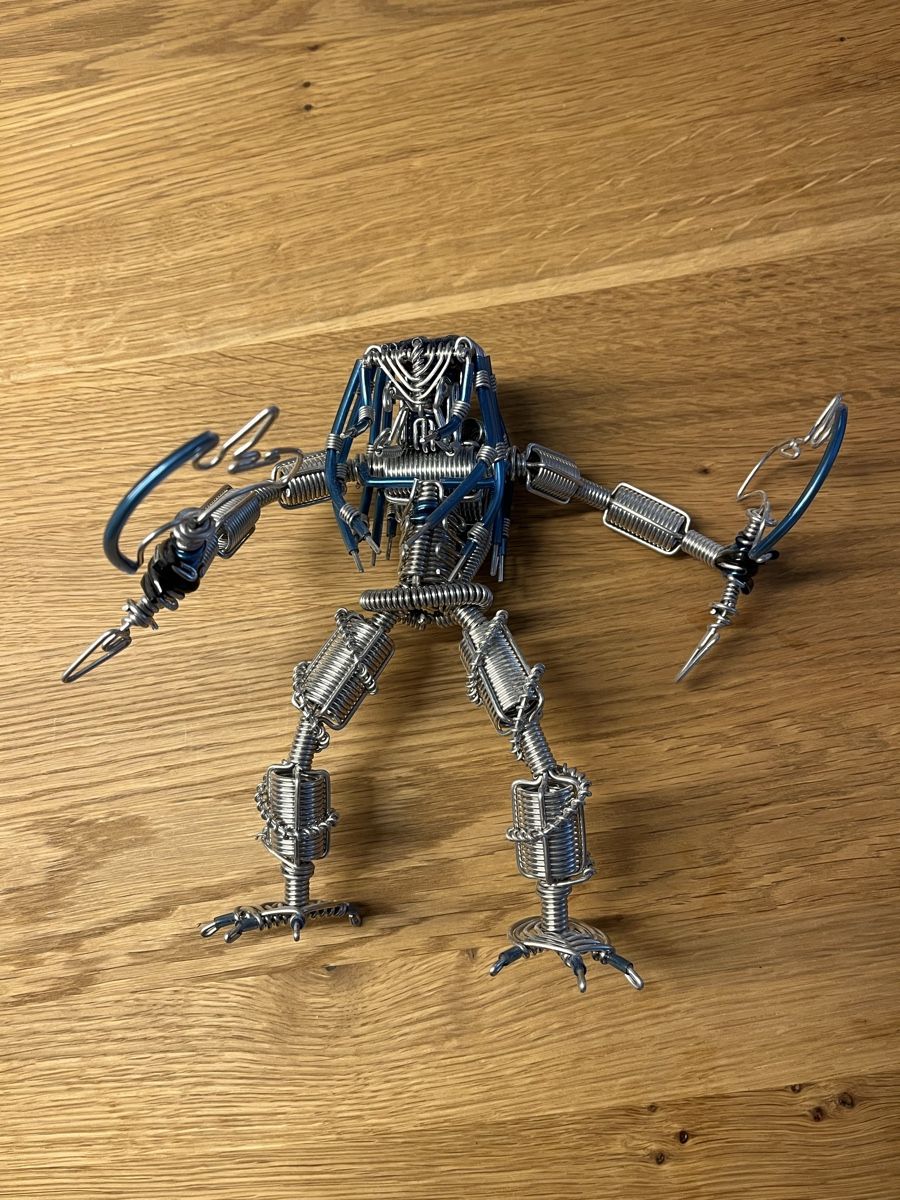 Statuette: Handgemachte Draht-Skulptur - Alien Predator Figur! – Nuovo (secondo la descrizione) da Grenchen venduto da ChriguX66