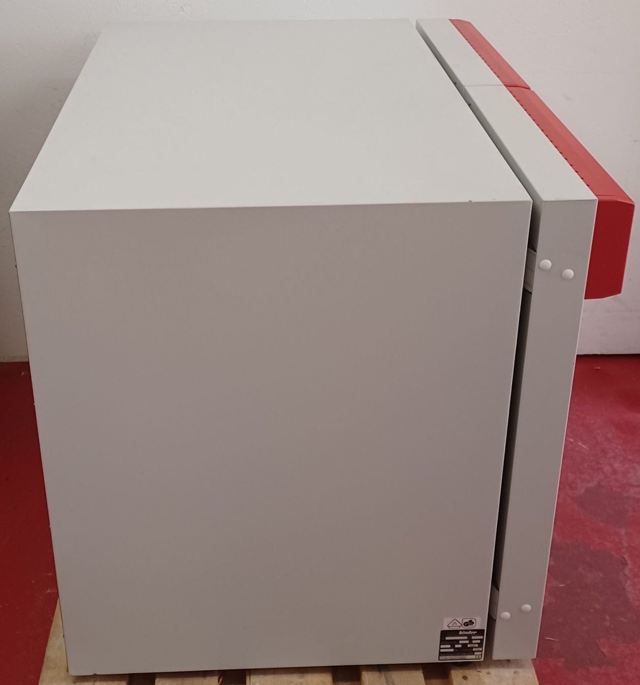 Laborzubehör: Binder FED-240 – Gebraucht aus Niederdorf von LeptonAG_Labor 4