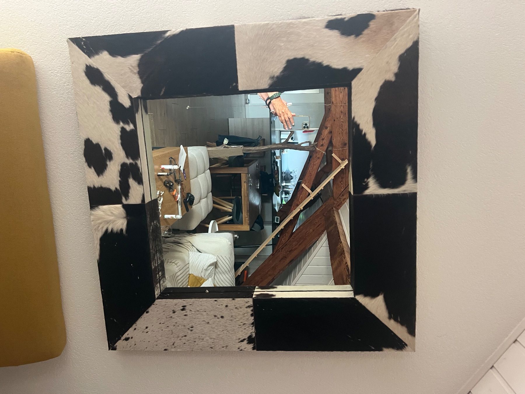 Specchi: Miroir peau de vache – Usato da Lausanne venduto da dandanbl