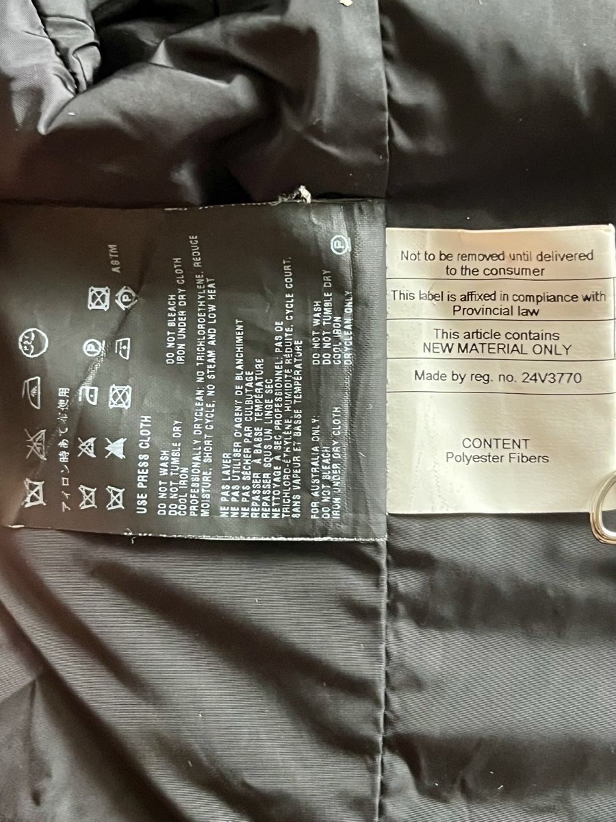 Prada Giacche: Prada Jacke schwarz Grösse 38  – Usato da Zürich venduto da daki81 5