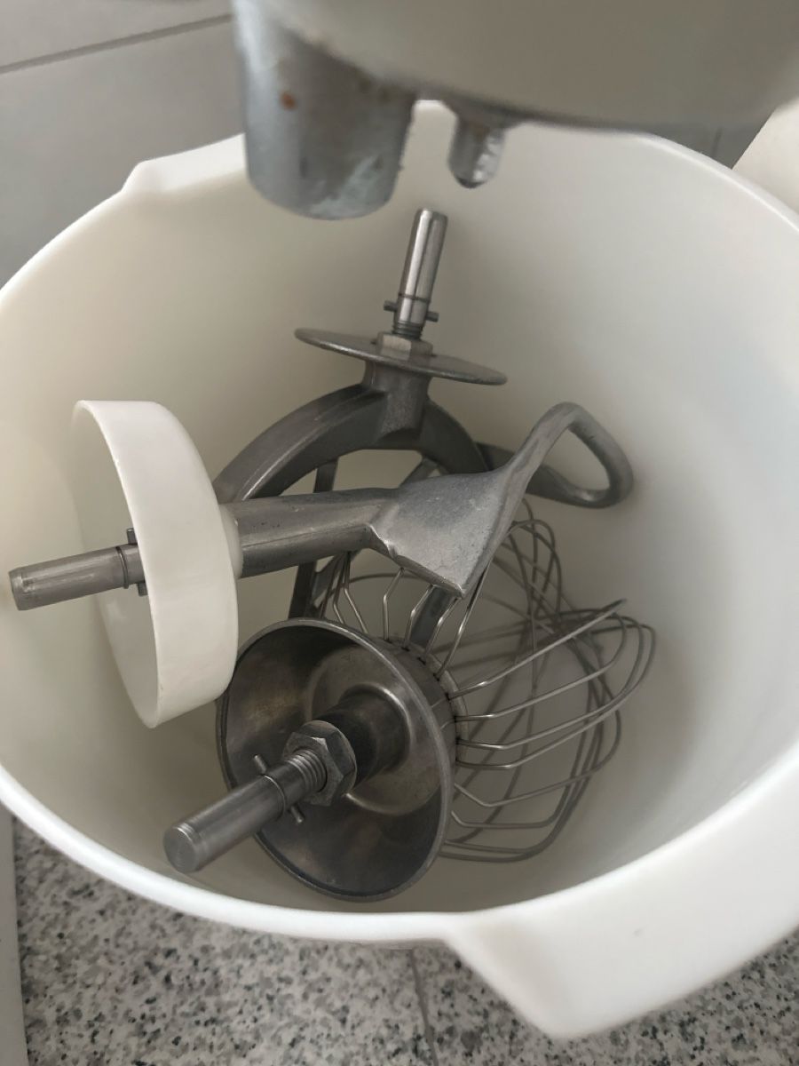 Kenwood Elettrodomestici da cucina: Kenwood Chef KM 201 – Usato da Wetzikon ZH venduto da s.ochsner 1