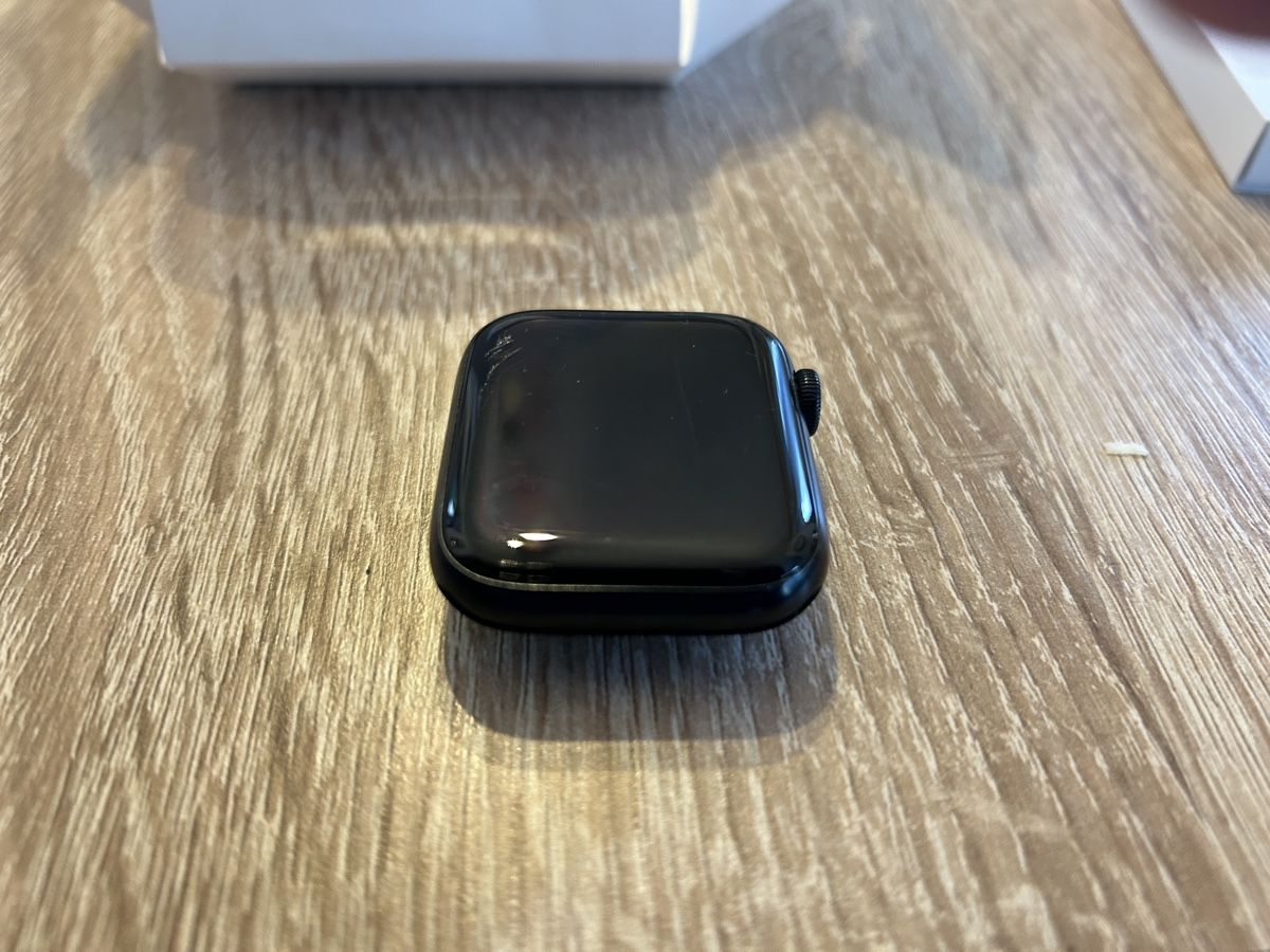 Apple Smartwatch: Apple Watch SE 2 44mm – Usato da Uznach venduto da jir_j7g7 3