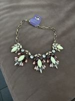 Statement-Kette mit bunten Steinen – Perfekt für den Sommer!