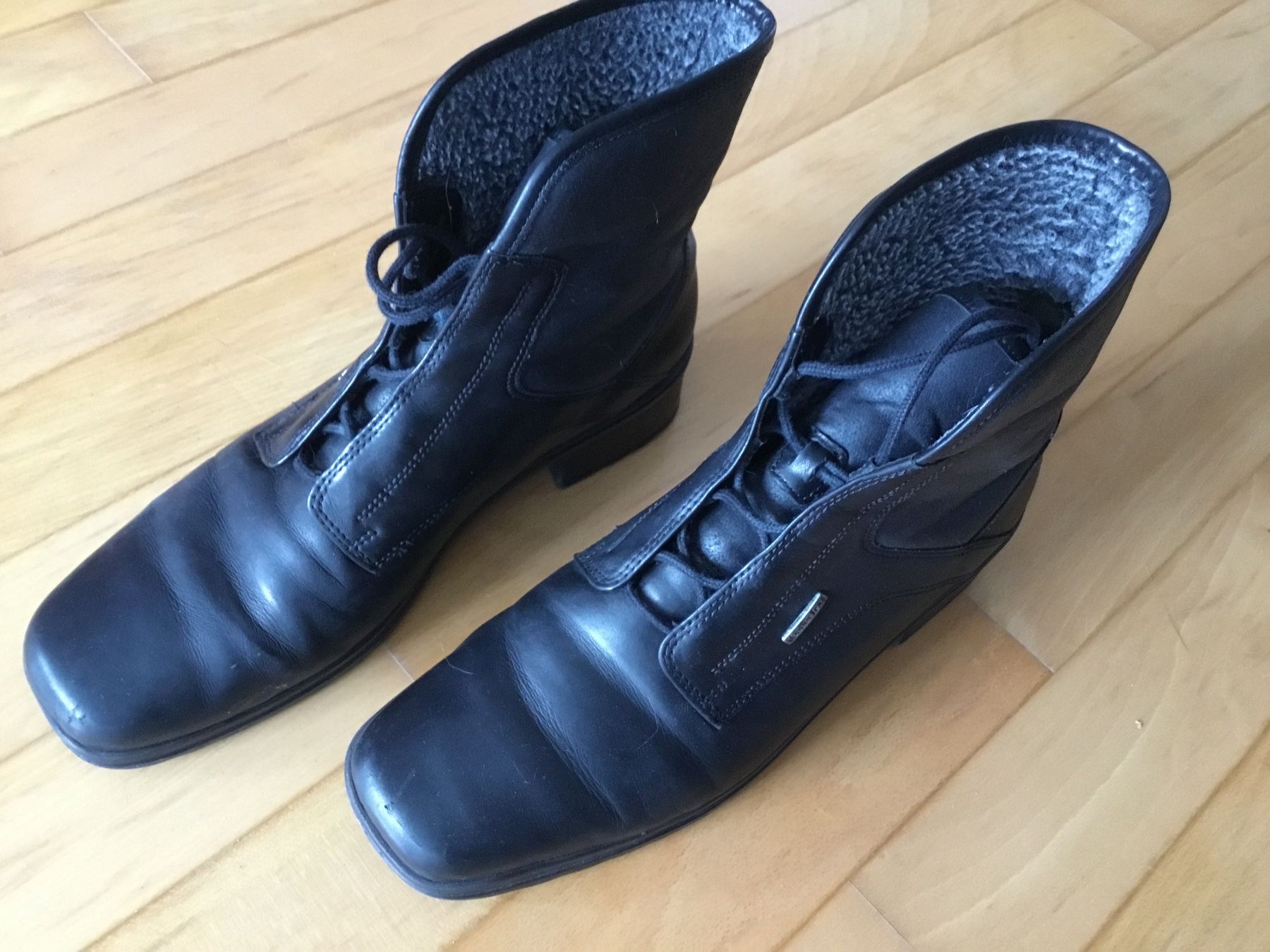 Gabor Damenschuhe: Elegante, schwarze Stiefeletten, Grösse 7 – Gebraucht aus Kerzers von Georges3210 1