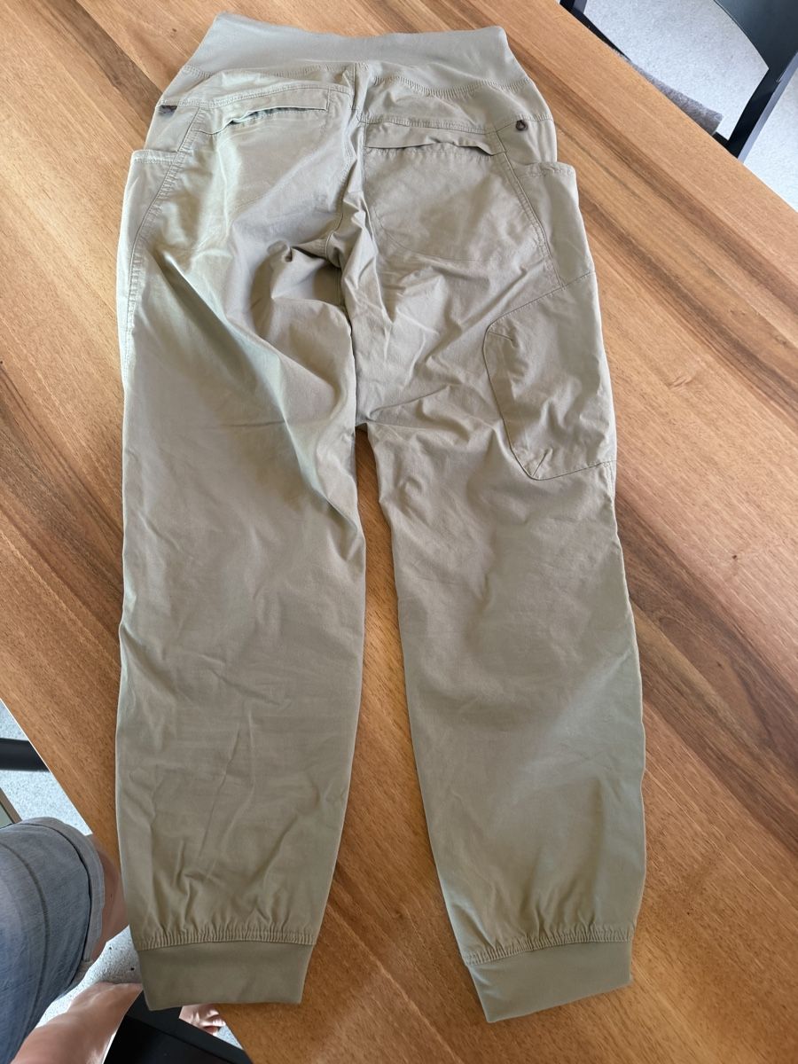 Prana Pantaloni: prana freizeithose 7/8 hellkaki gr. s – Usato da Aarau Rohr venduto da smoky21 2