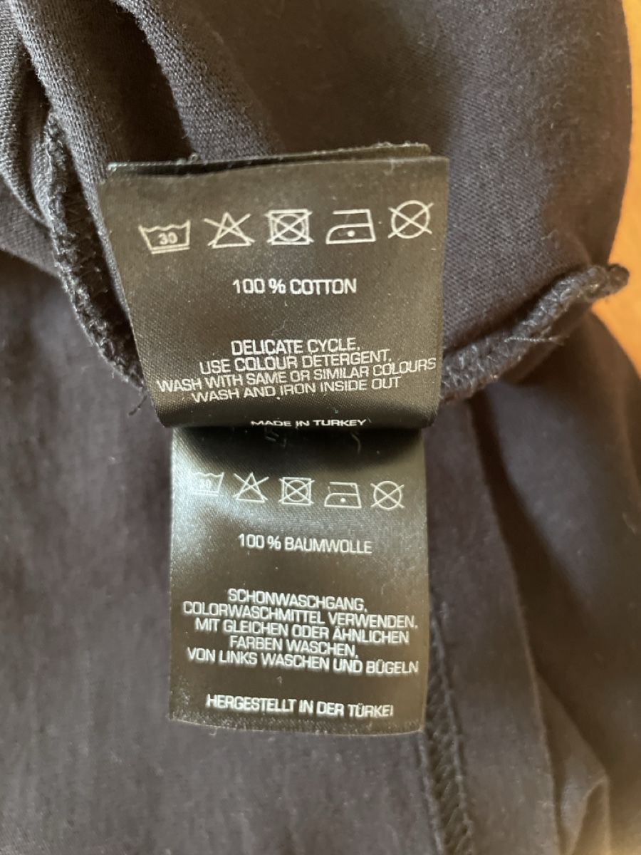T-shirt: Karl Kani T-Shirt, gr S – Usato da Uetikon am See venduto da Wigglo 5