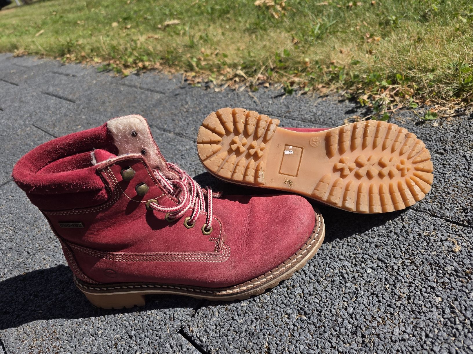 Chaussures femmes: Bottines d'hiver / Winterstiefel – Neuf (Voir description) à Chevroux par giu_vmw7
