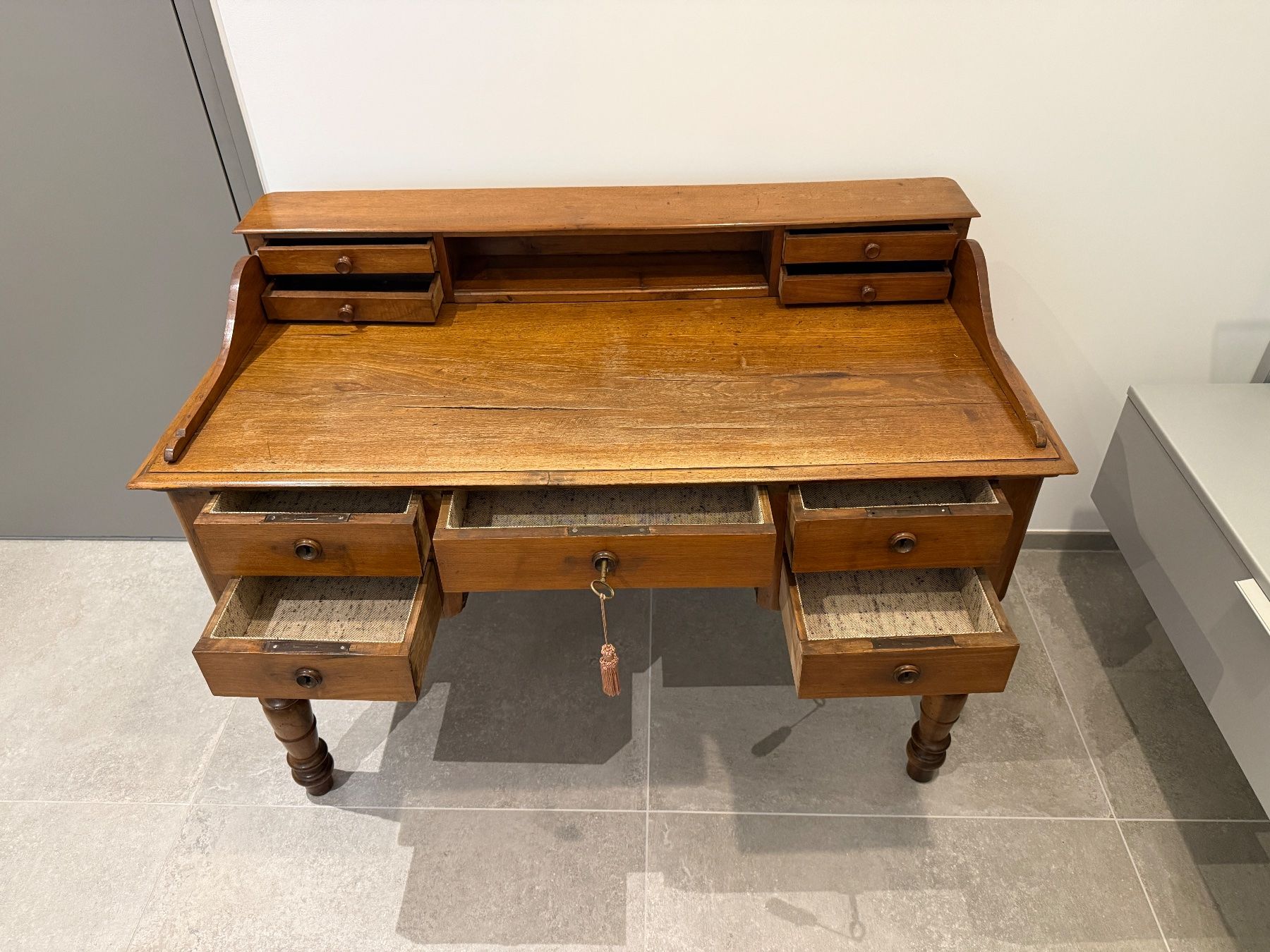 Schreibtische: Scrittoio antiquariato – Gebraucht aus Ponte Capriasca von cos_v6tz