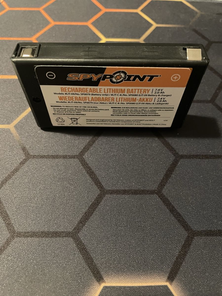 Accus: SpyPoint Lithium-Akku 7.4V - Neu – Neuf (Voir description) à Niederuzwil par adr_yf6d 1