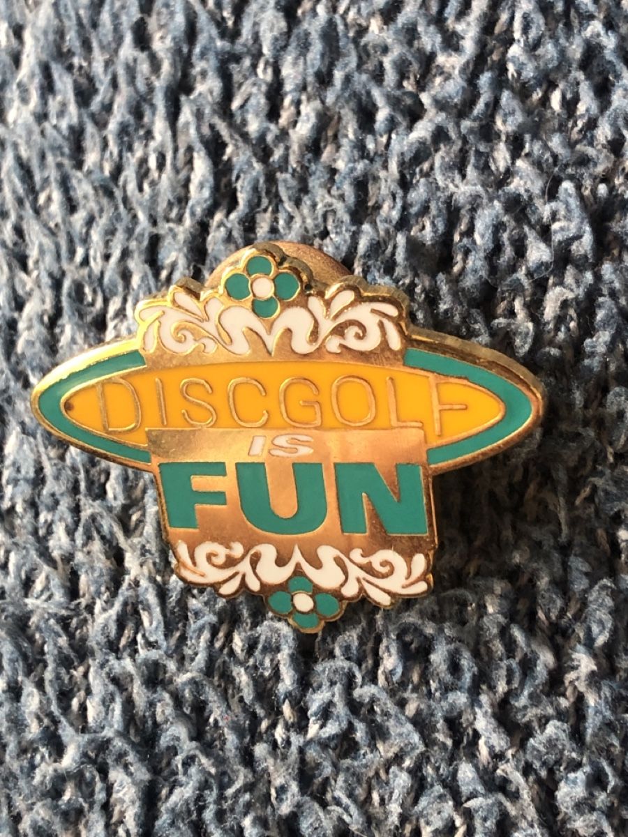 Plaketten & Abzeichen: Pin Discgolf is Fun – Gebraucht aus Balsthal von Katzenfan99