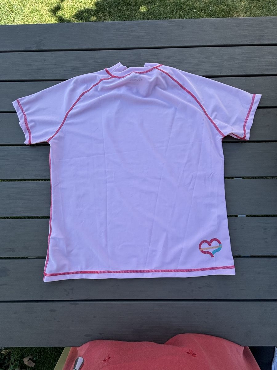 T-shirt: UV Tshirt 44/46 – Usato da Kesswil venduto da Branca-01 1