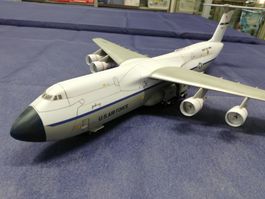 Flugzeugmodell Lockheed C-5 Galaxy U.S. Air Force 1:144
