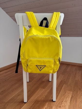 Sac à dos Guess jaune comme neuf