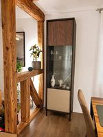 Vitrinenschrank