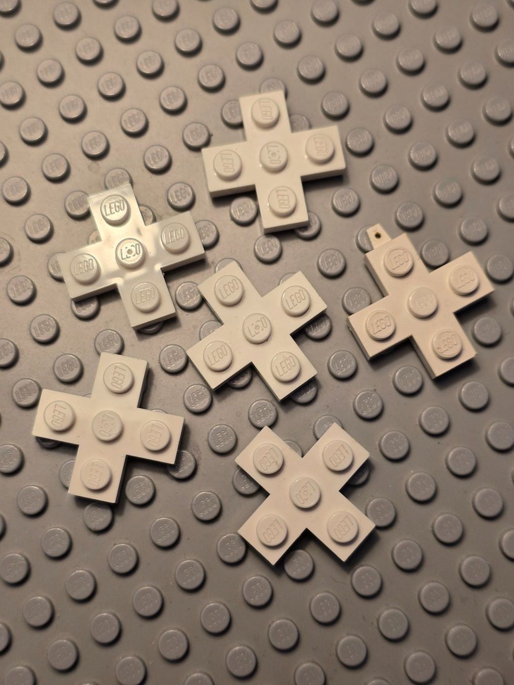 Lego Kit di costruzioni: Lego 6x Platten kreuz  weiss – Usato da Basel venduto da Swi-7621
